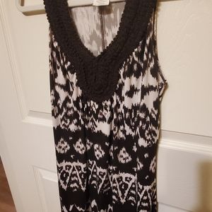 Wrapper sleeveless top.  Size large.  Brown/White.